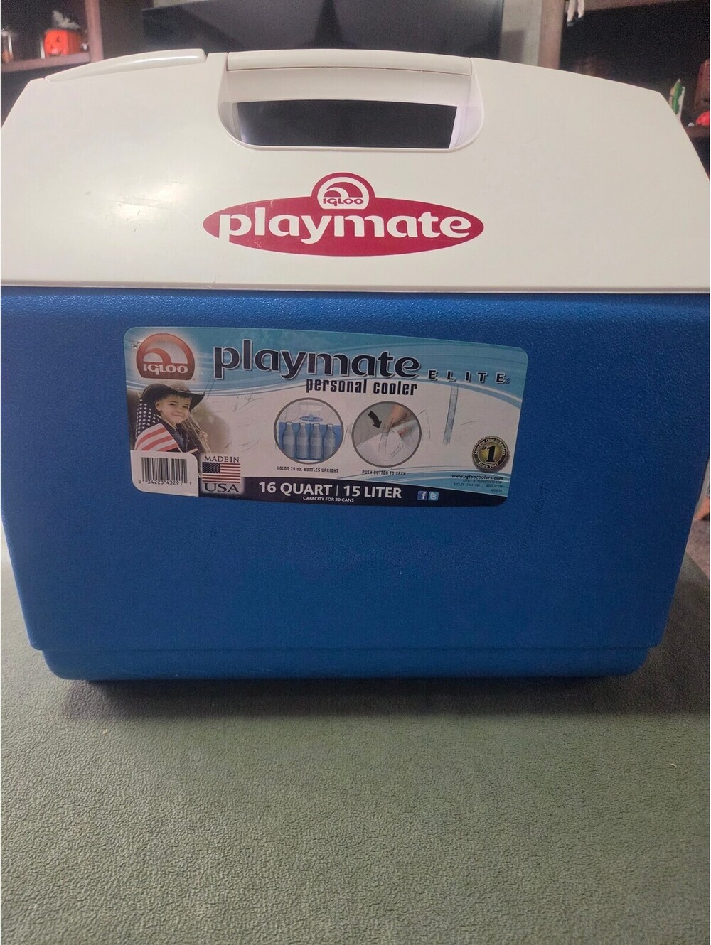 Igloo Playmate Elite 16 Qt Blue White Personal Cooler 30 Can USA Made